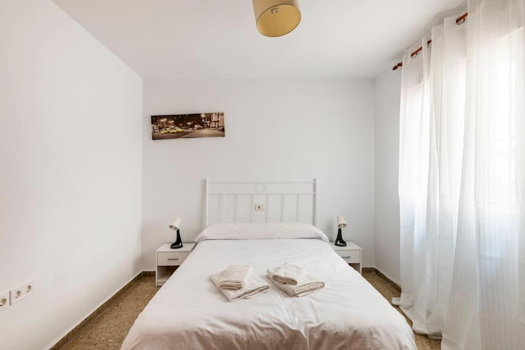 Amplio Piso Para Disfrutar Del Centro De Malaga Con Parking Gratuito ภายนอก รูปภาพ