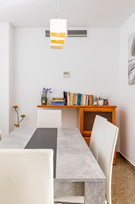 Amplio Piso Para Disfrutar Del Centro De Malaga Con Parking Gratuito ภายนอก รูปภาพ